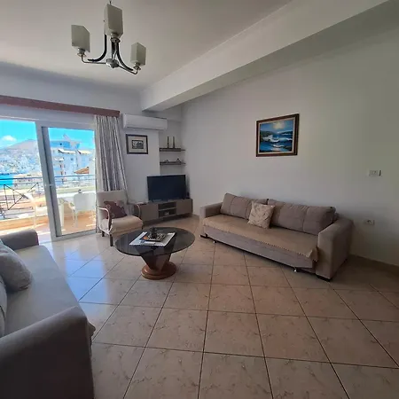 Ari's Apartmán Sarandë